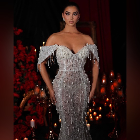 Snow Fall Wedding Dress - Picture 3 of 4